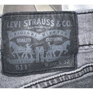 Levi jeans men's 511 30 X 32